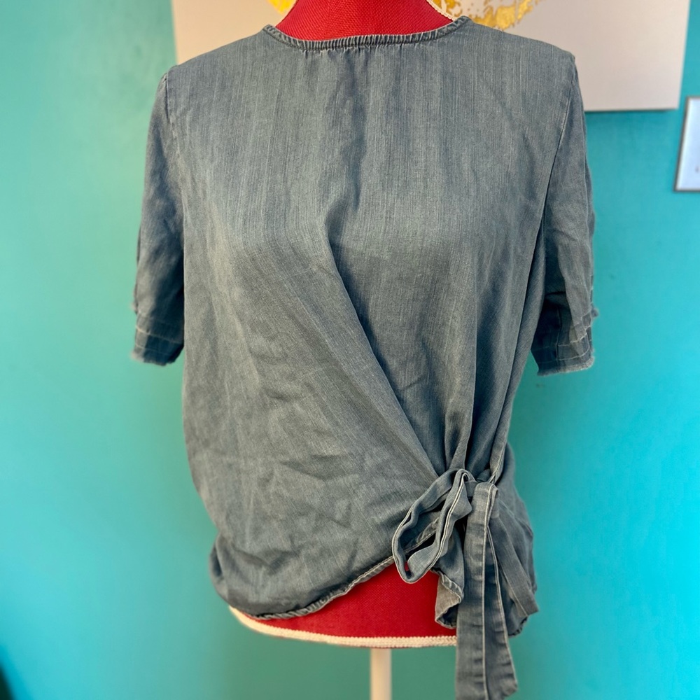 BLUE JEAN TIE TOP 💙